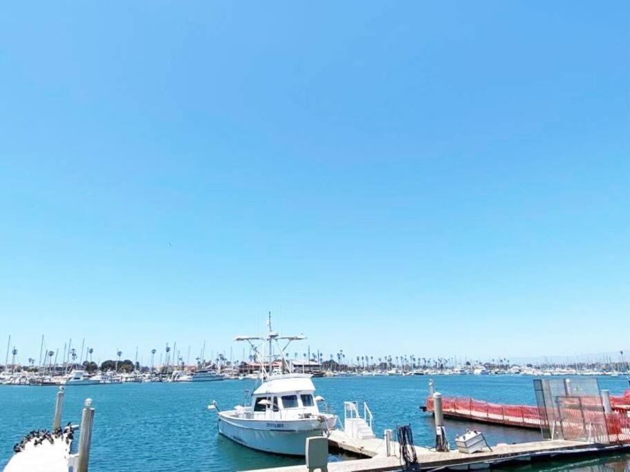 Gateway To Oxnard Beach Buitenkant foto